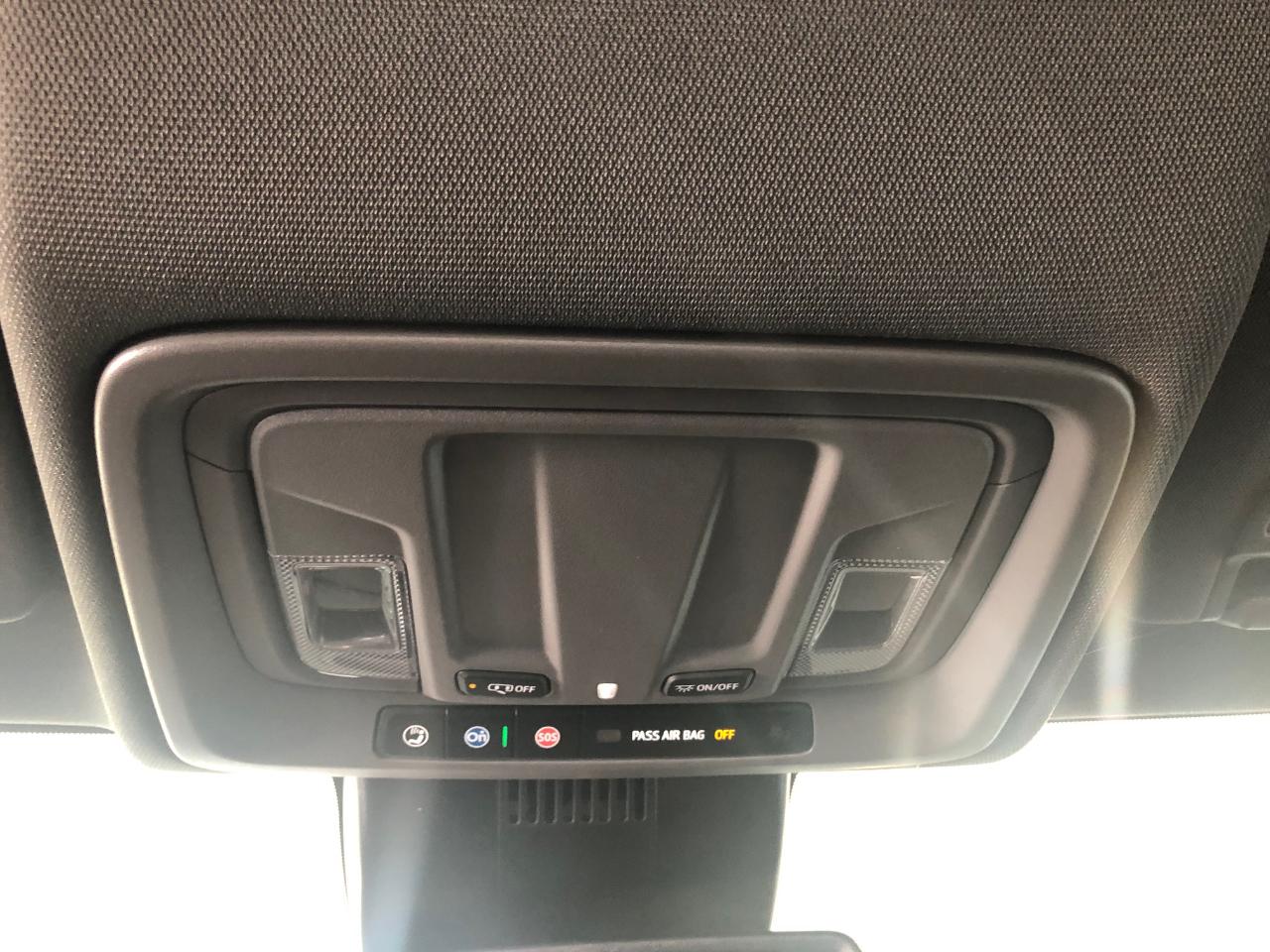 Chevrolet Silverado 2500HD 4WD Crew Cab 159" Custom 2026