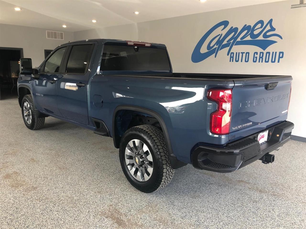 Chevrolet Silverado 2500HD 4WD Crew Cab 159" Custom 2026