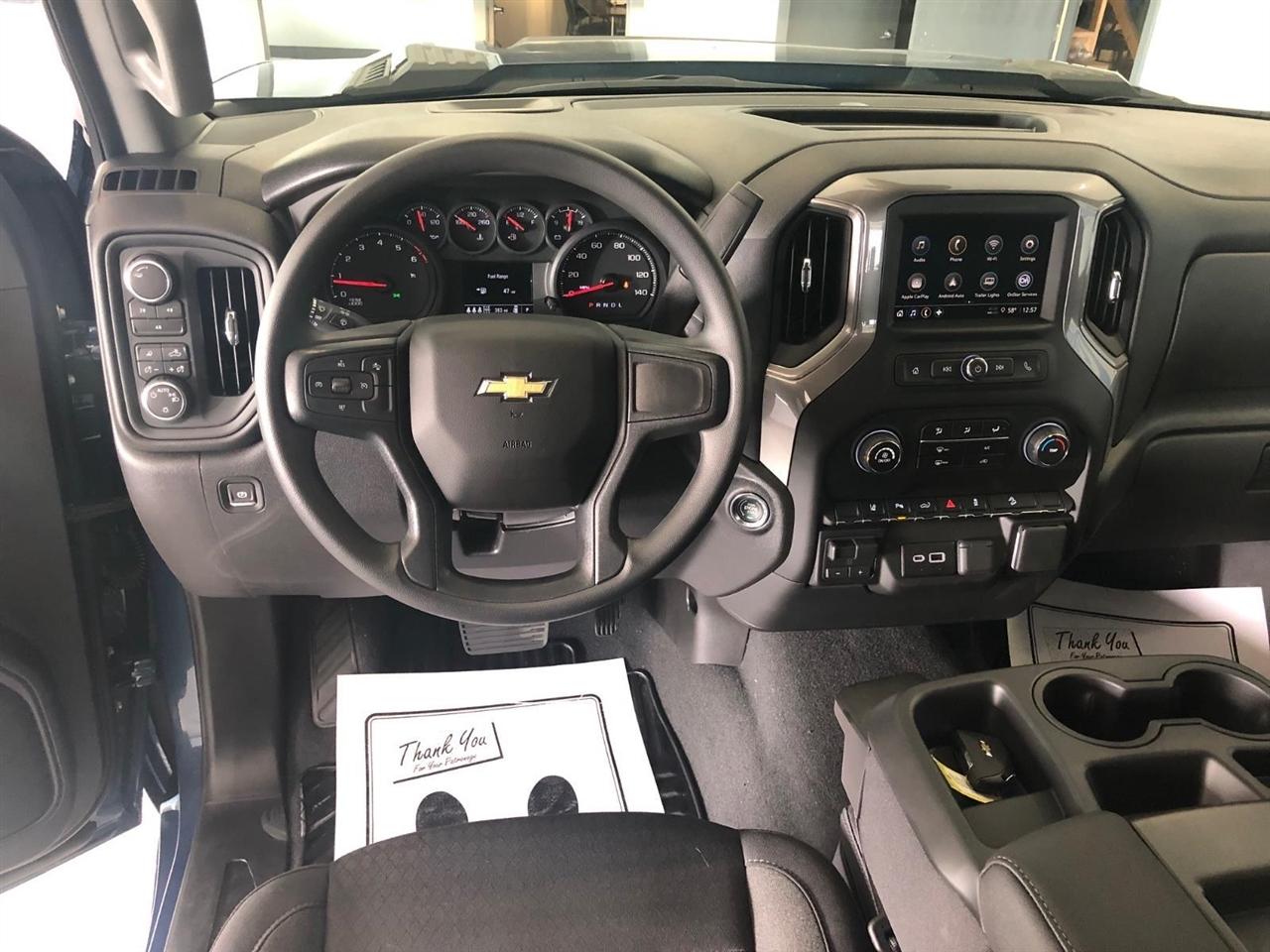 Chevrolet Silverado 2500HD 4WD Crew Cab 159" Custom 2026