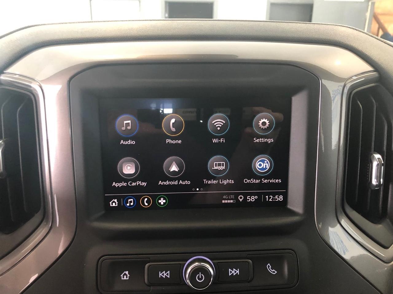 Chevrolet Silverado 2500HD 4WD Crew Cab 159" Custom 2026