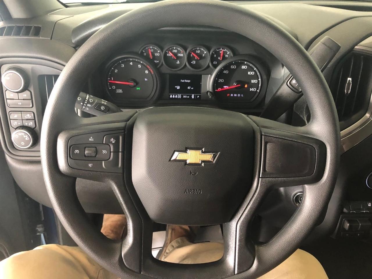 Chevrolet Silverado 2500HD 4WD Crew Cab 159" Custom 2026