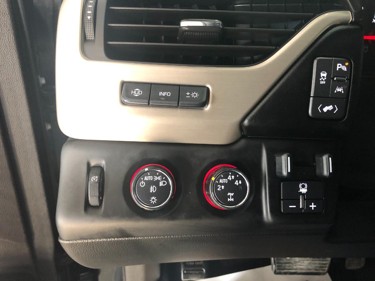 GMC Yukon XL 4WD 4dr Denali 2016