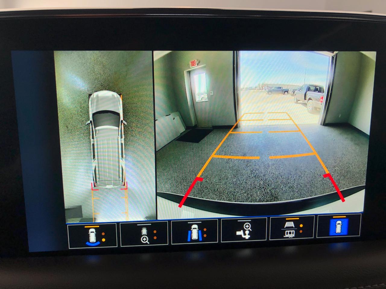 Chevrolet Tahoe 4WD 4dr Z71 2022