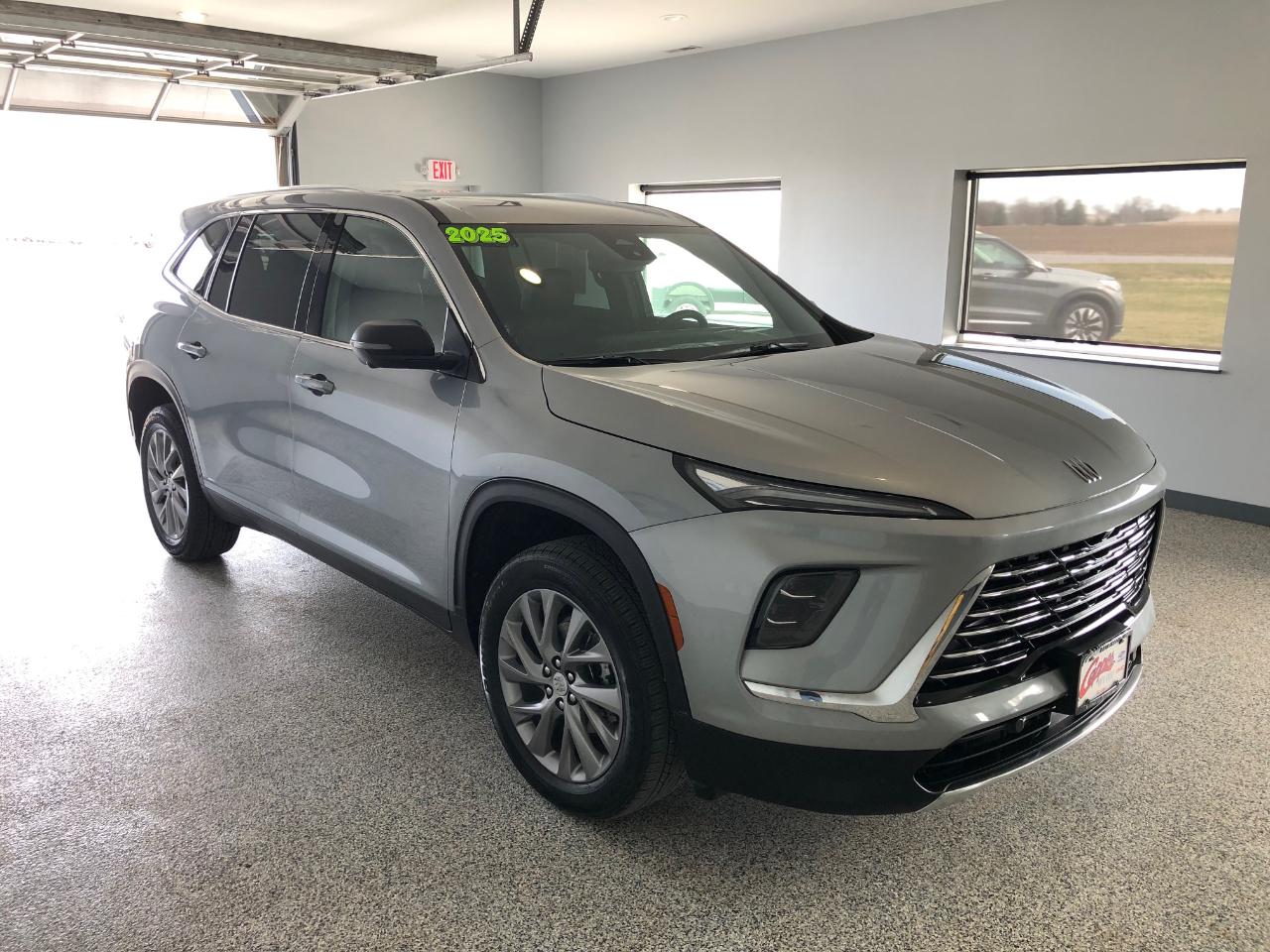 Buick Enclave 4dr Preferred 2025