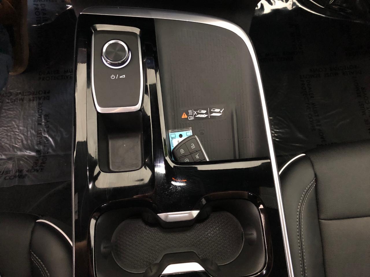 Buick Enclave 4dr Preferred 2025