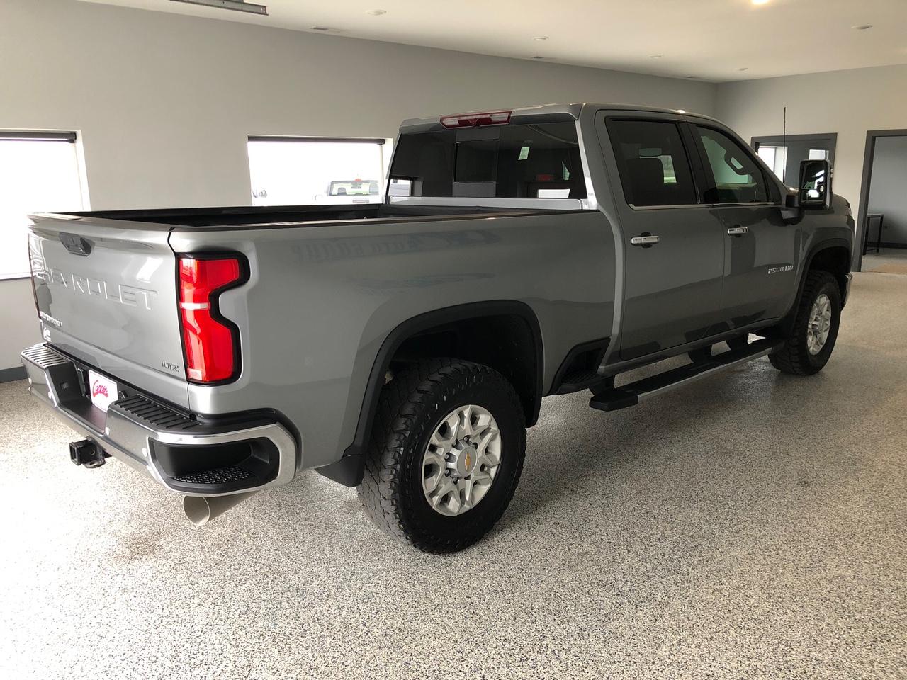 Chevrolet Silverado 2500HD 4WD Crew Cab 159" LTZ 2024