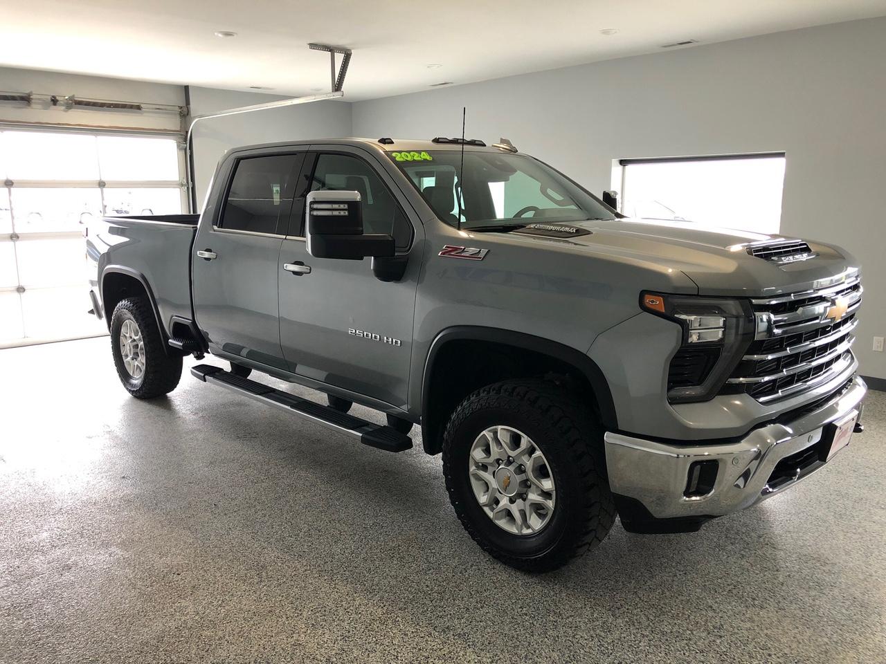 Chevrolet Silverado 2500HD 4WD Crew Cab 159" LTZ 2024