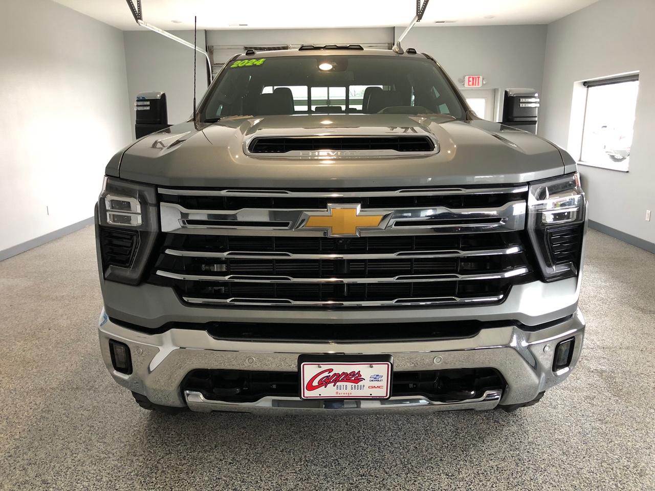 Chevrolet Silverado 2500HD 4WD Crew Cab 159" LTZ 2024