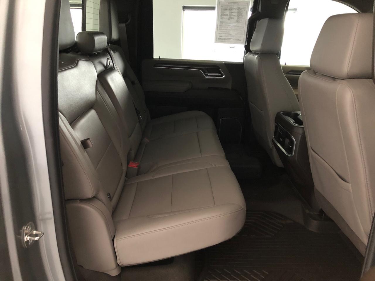 Chevrolet Silverado 2500HD 4WD Crew Cab 159" LTZ 2024