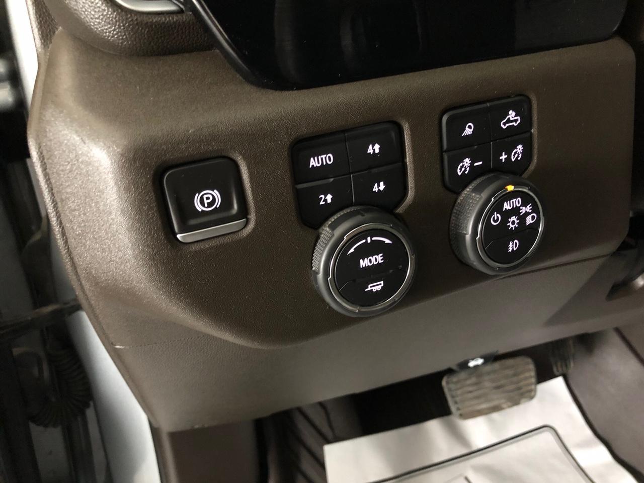 Chevrolet Silverado 2500HD 4WD Crew Cab 159" LTZ 2024