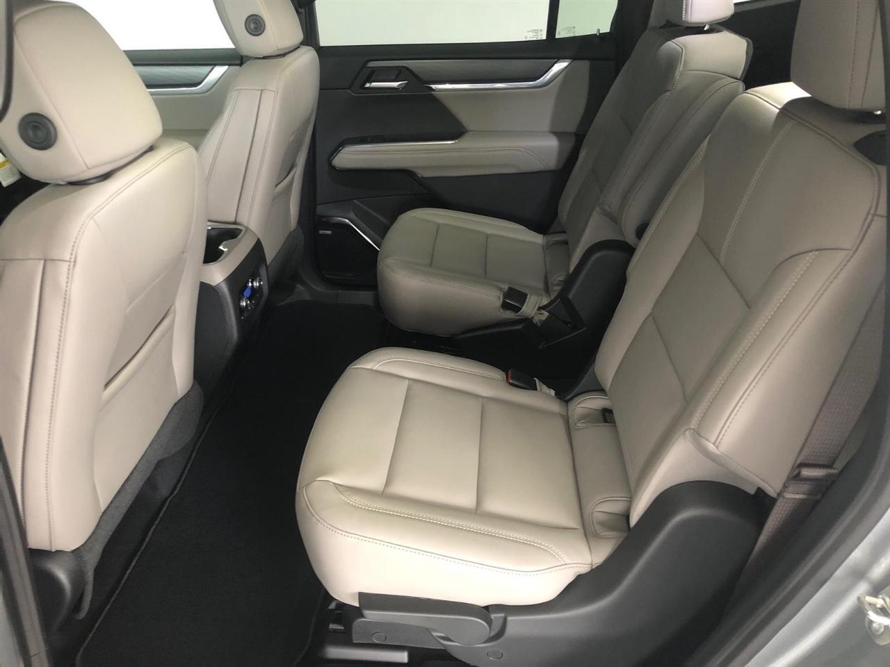 GMC Acadia AWD 4dr Elevation 2026