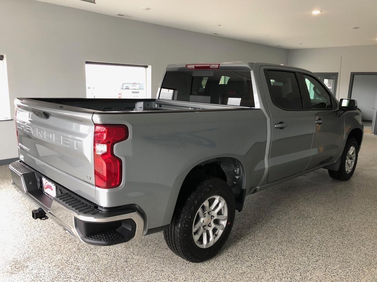 Chevrolet Silverado 1500 4WD Crew Cab 147" LT w/1LT 2026