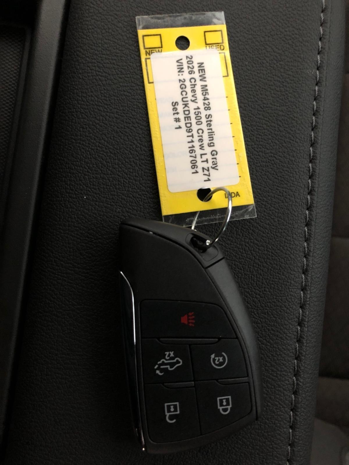 Chevrolet Silverado 1500 4WD Crew Cab 147" LT w/1LT 2026