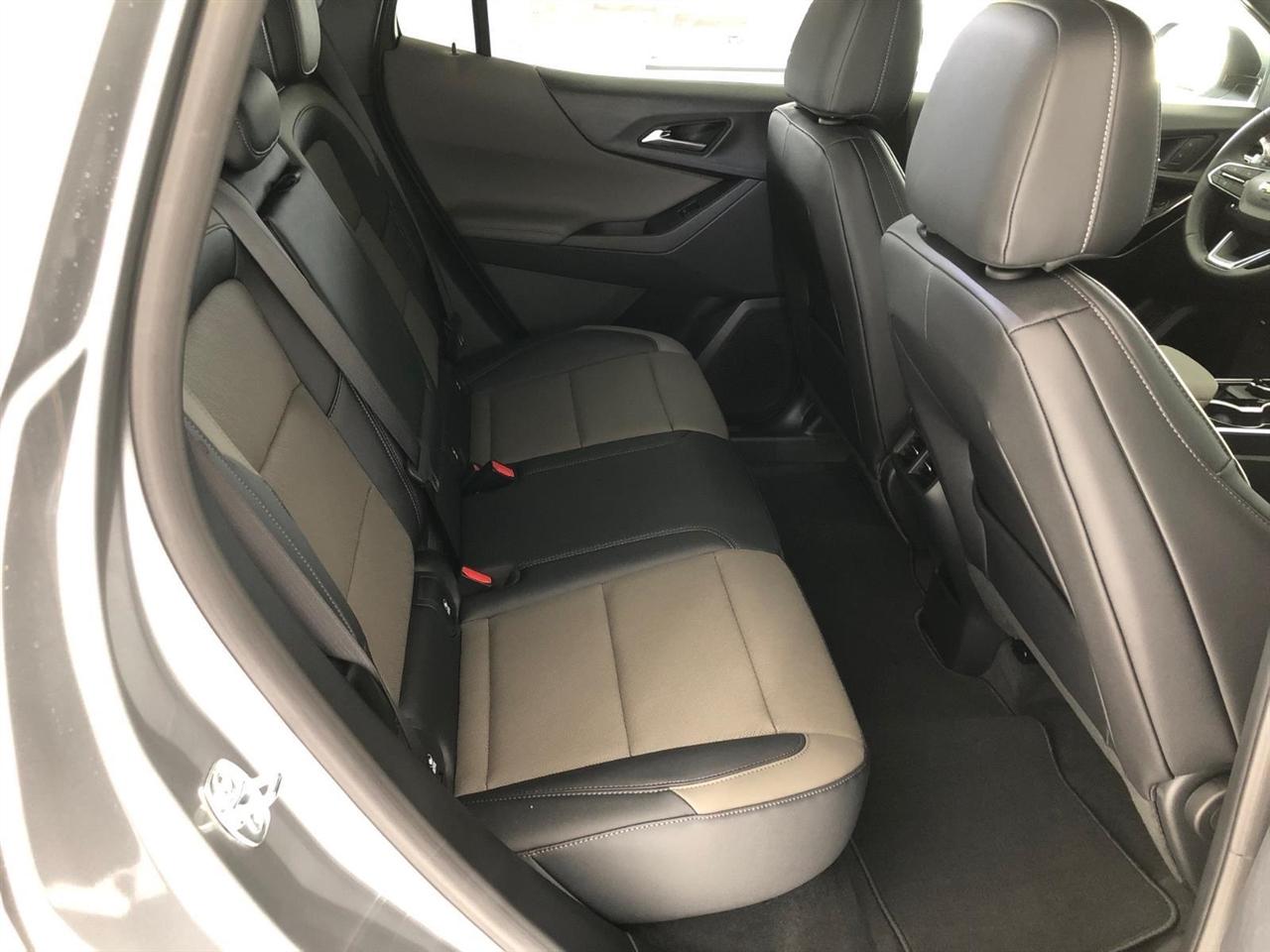 Chevrolet Equinox AWD 4dr LT w/2LT 2026