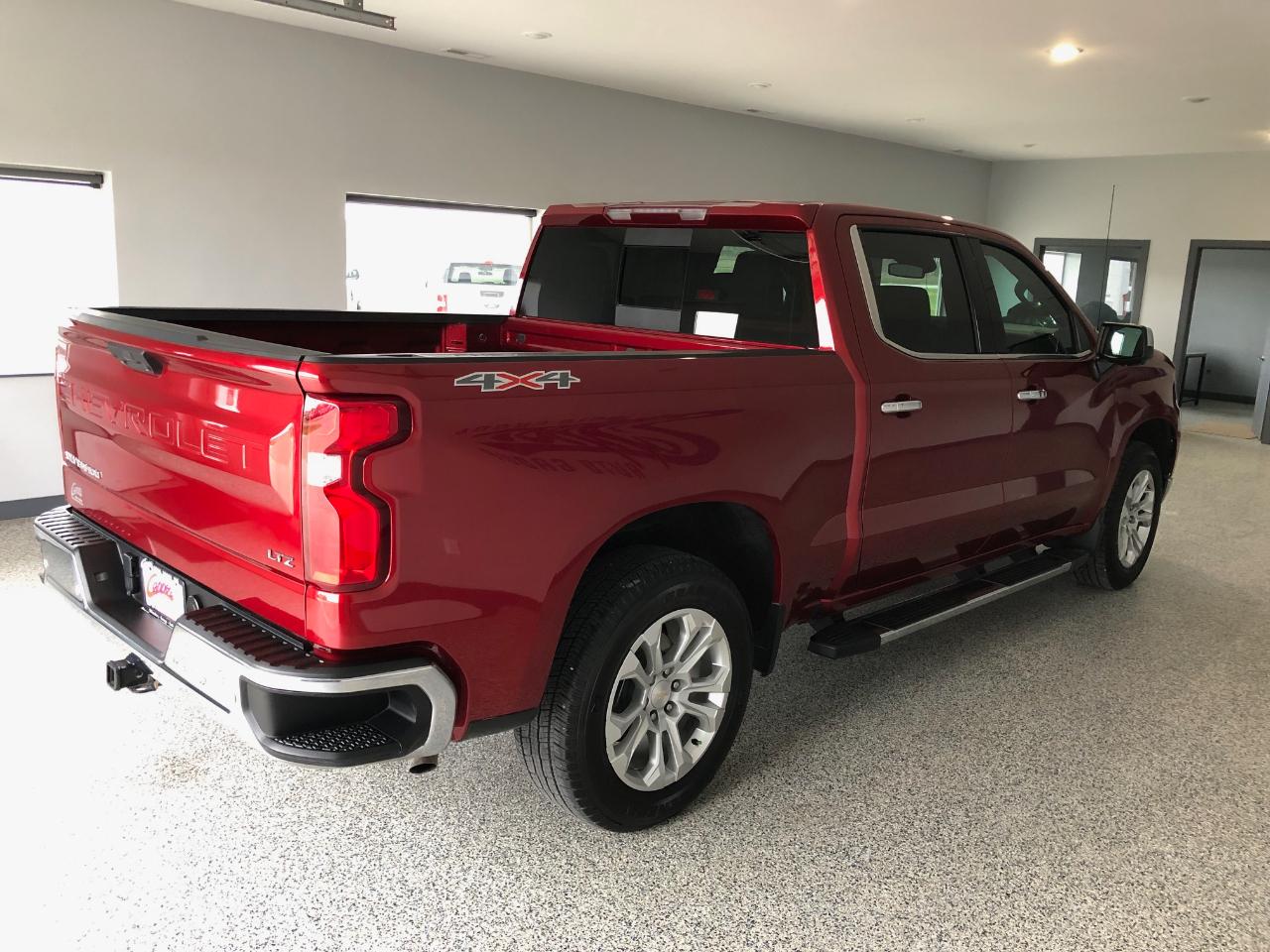 Chevrolet Silverado 1500 4WD Crew Cab 147" LTZ 2023