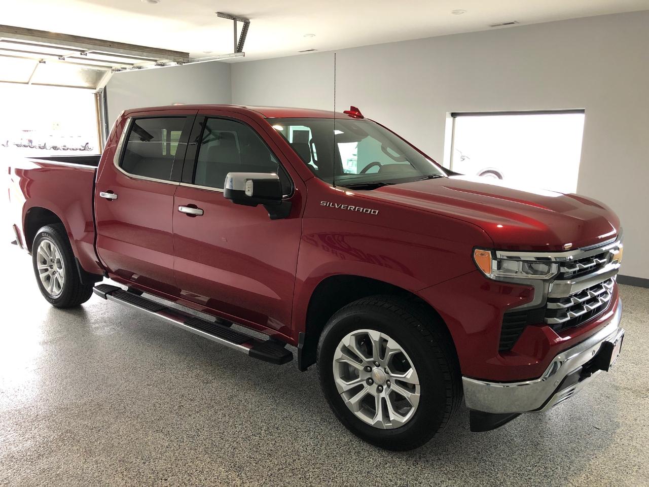 Chevrolet Silverado 1500 4WD Crew Cab 147" LTZ 2023