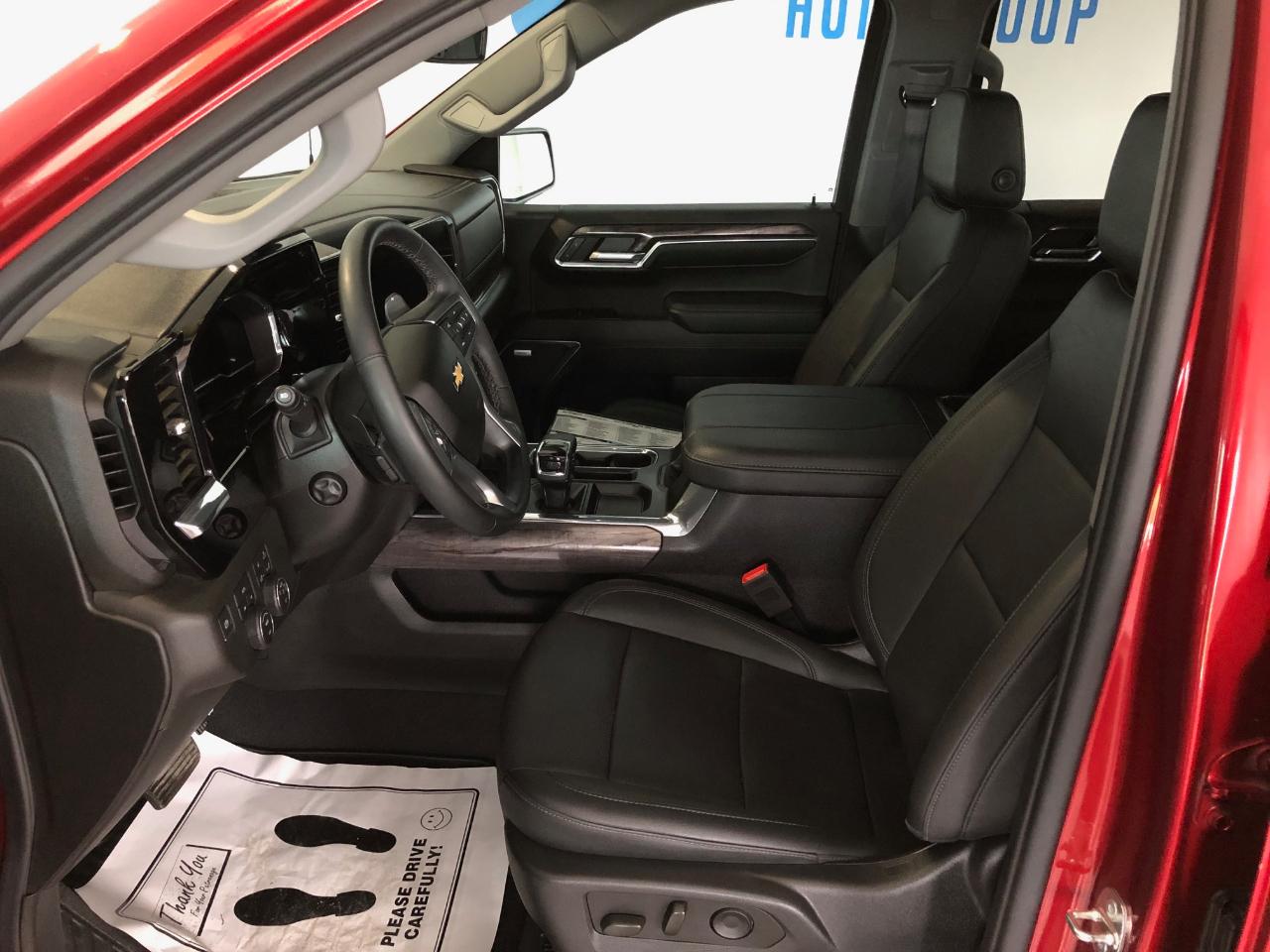 Chevrolet Silverado 1500 4WD Crew Cab 147" LTZ 2023