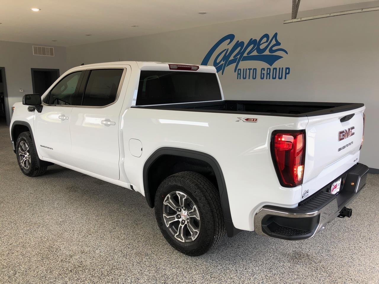 GMC Sierra 1500 4WD Crew Cab 147" SLE 2026