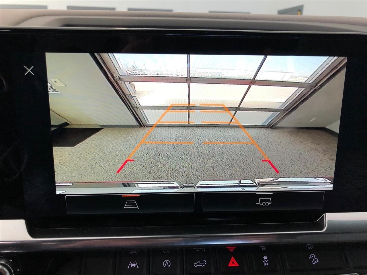 GMC Sierra 1500 4WD Crew Cab 147" SLE 2026