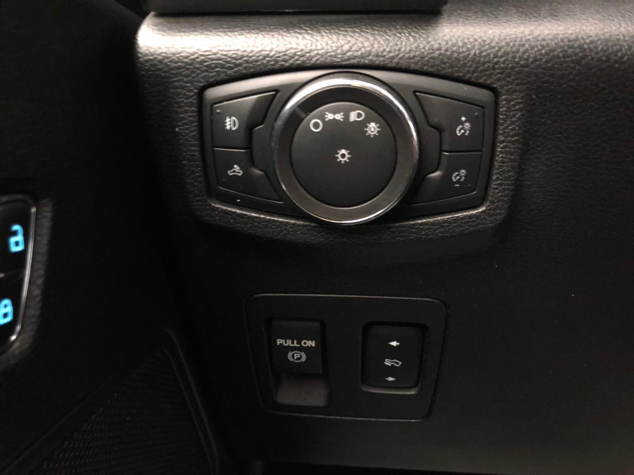 Ford F-150 4WD SuperCab 145" XLT 2015