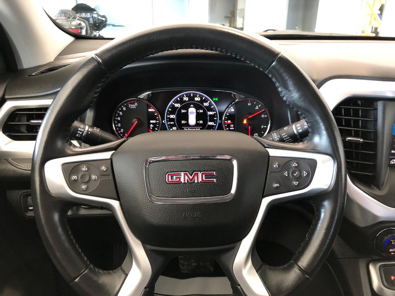 GMC Acadia AWD 4dr SLT 2020