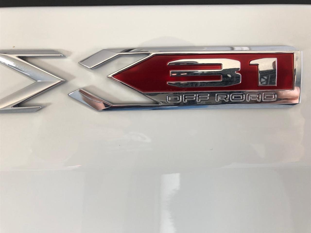 GMC Sierra 1500 4WD Crew Cab 147" SLE 2026