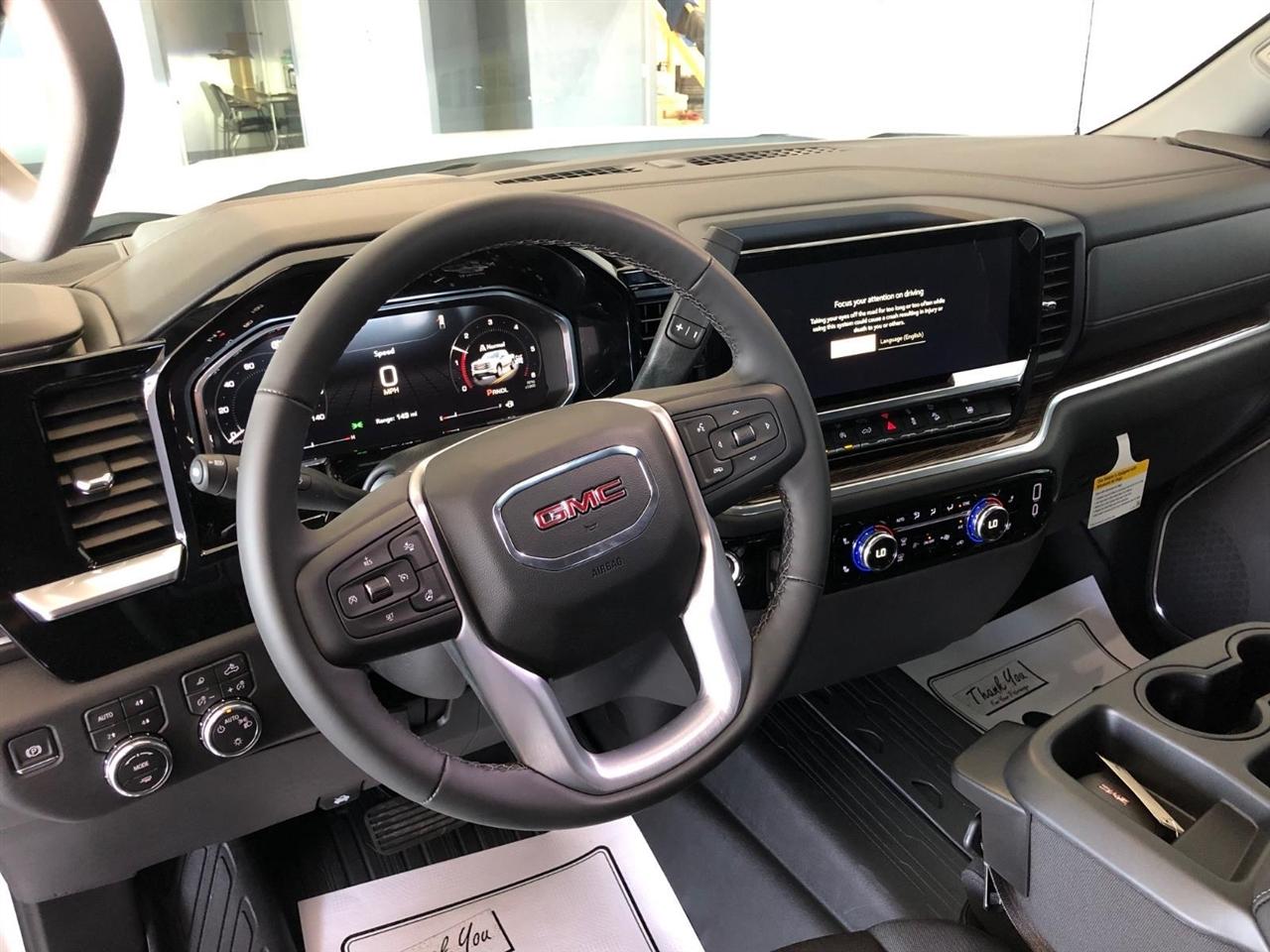 GMC Sierra 1500 4WD Crew Cab 147" SLE 2026