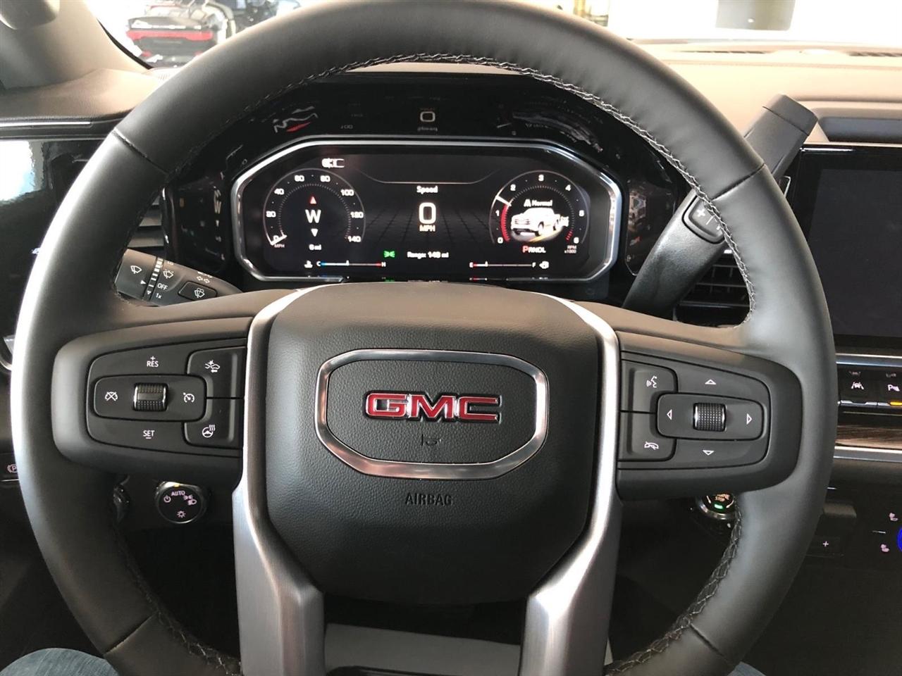 GMC Sierra 1500 4WD Crew Cab 147" SLE 2026