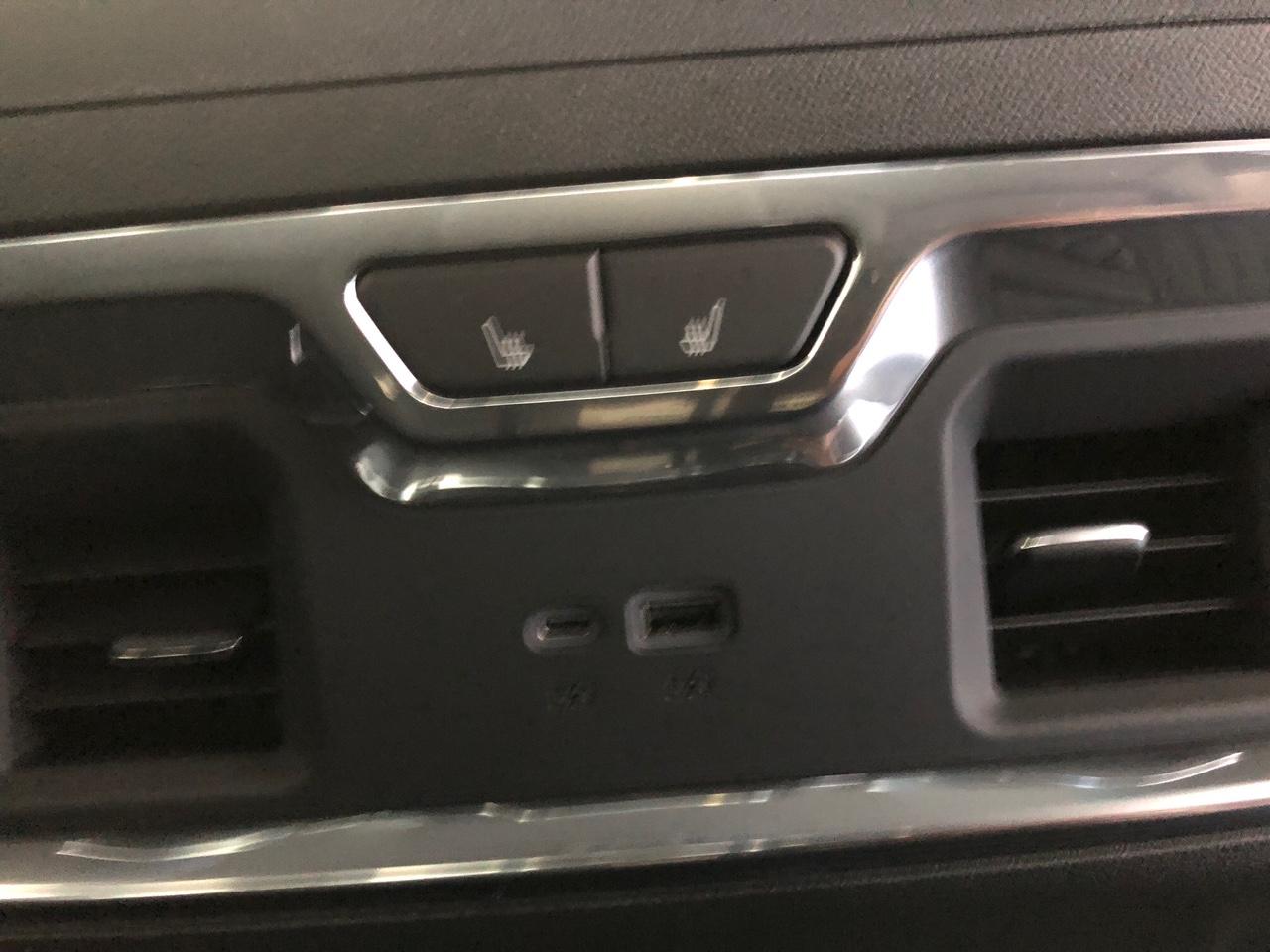 Chevrolet Silverado 1500 4WD Crew Cab 147" LTZ 2026