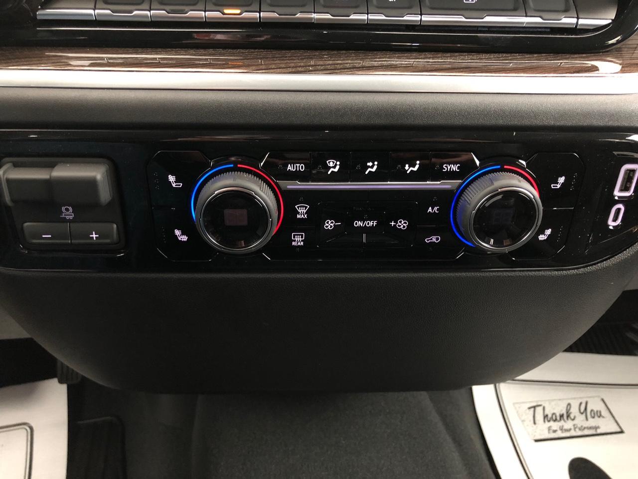 Chevrolet Silverado 1500 4WD Crew Cab 147" LT w/2FL 2026