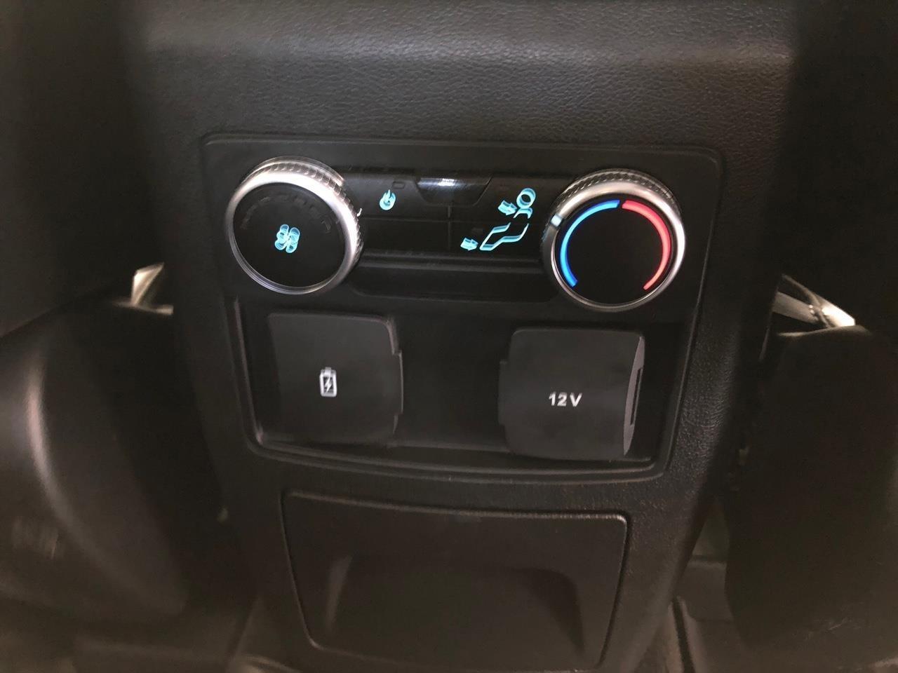 Ford Explorer XLT 4WD 2022