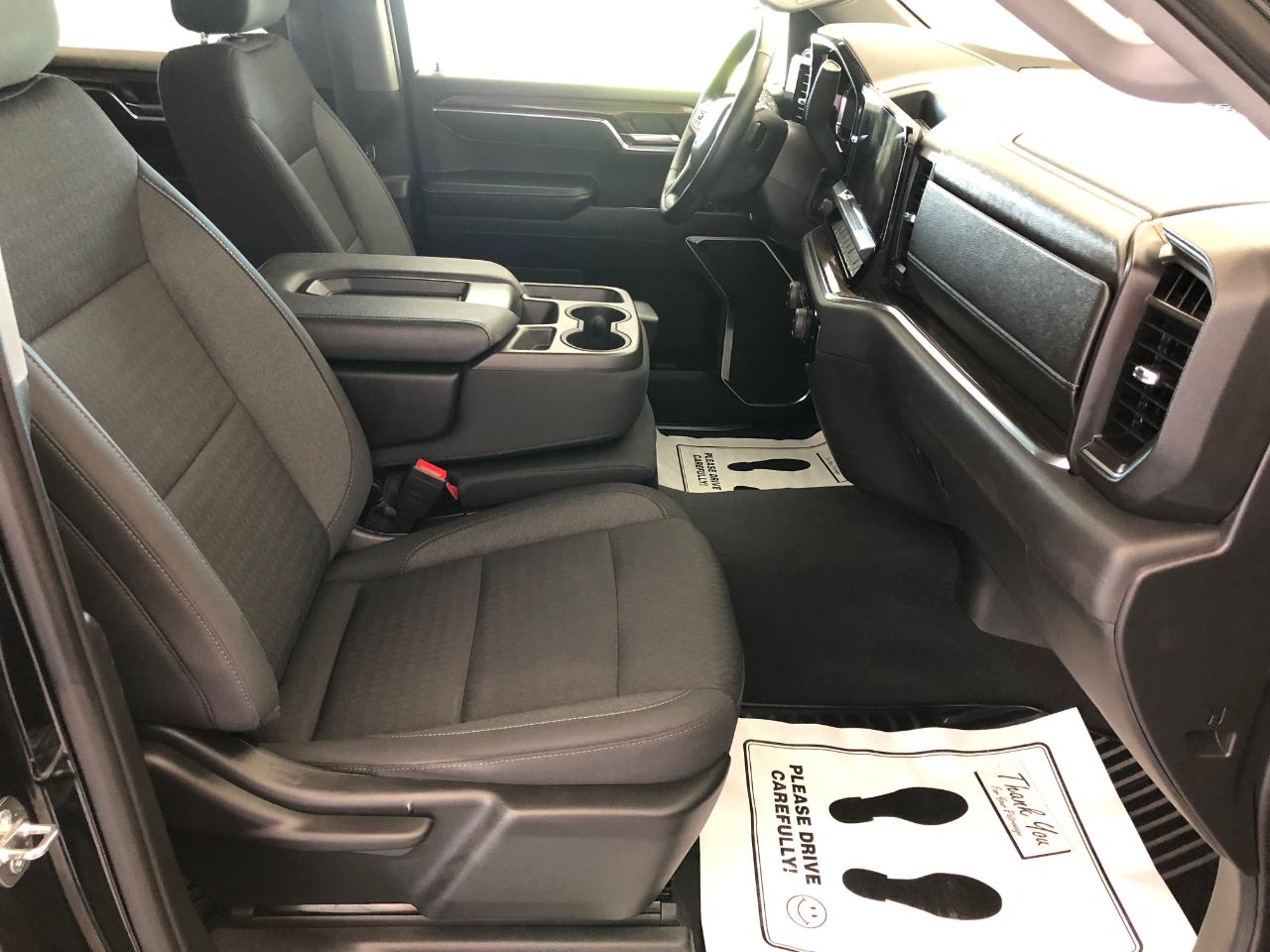 Chevrolet Silverado 1500 4WD Crew Cab 147" LT w/1LT 2023