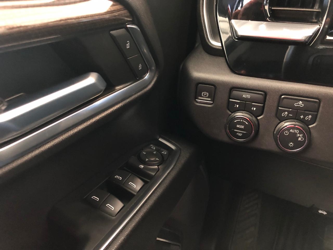 Chevrolet Silverado 1500 4WD Crew Cab 147" LT w/1LT 2023