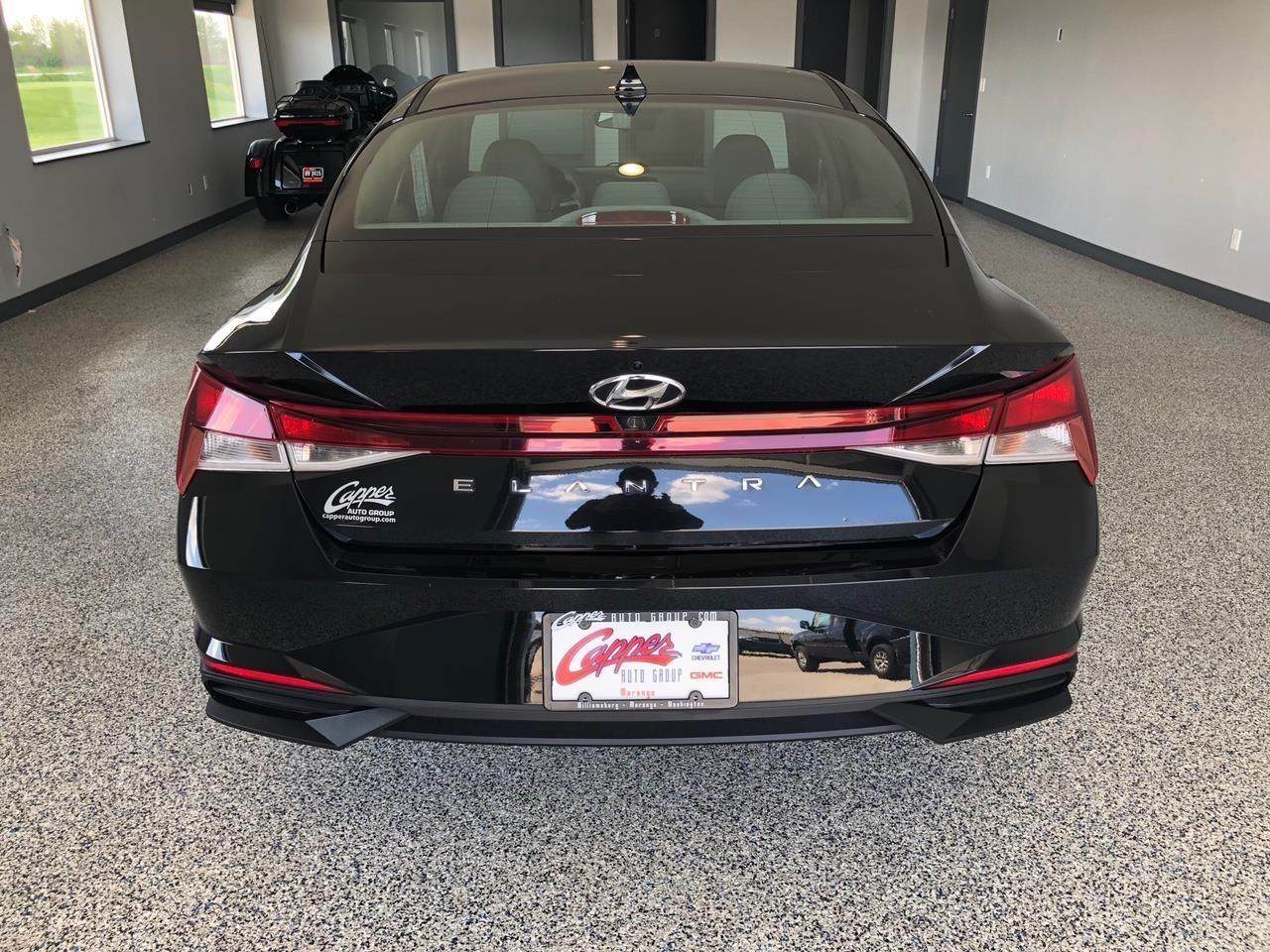 Hyundai Elantra SEL IVT *Ltd Avail* 2021