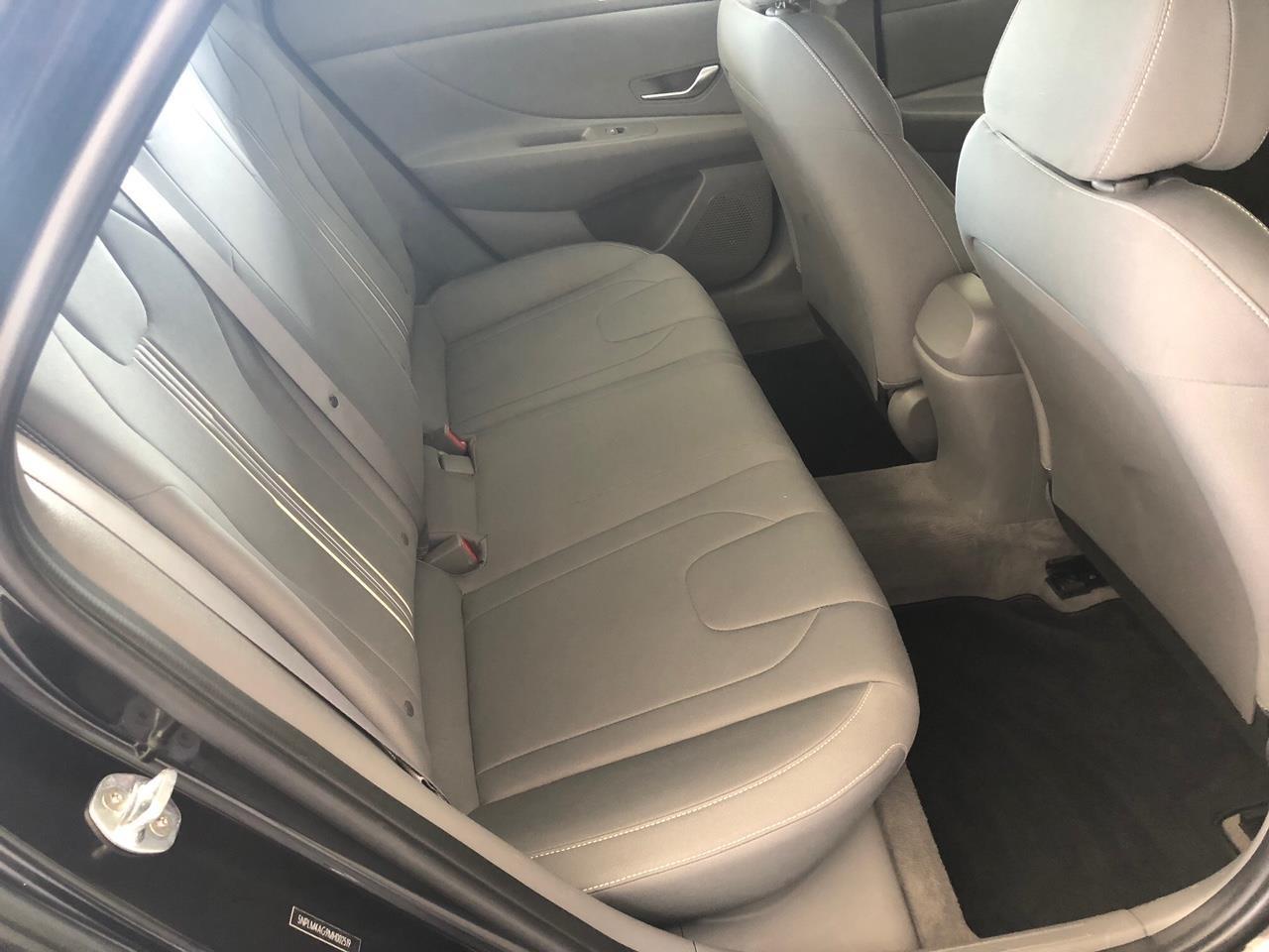 Hyundai Elantra SEL IVT *Ltd Avail* 2021