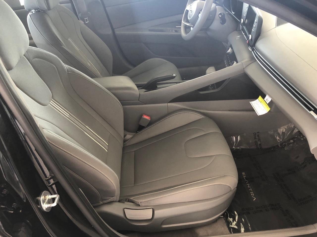 Hyundai Elantra SEL IVT *Ltd Avail* 2021