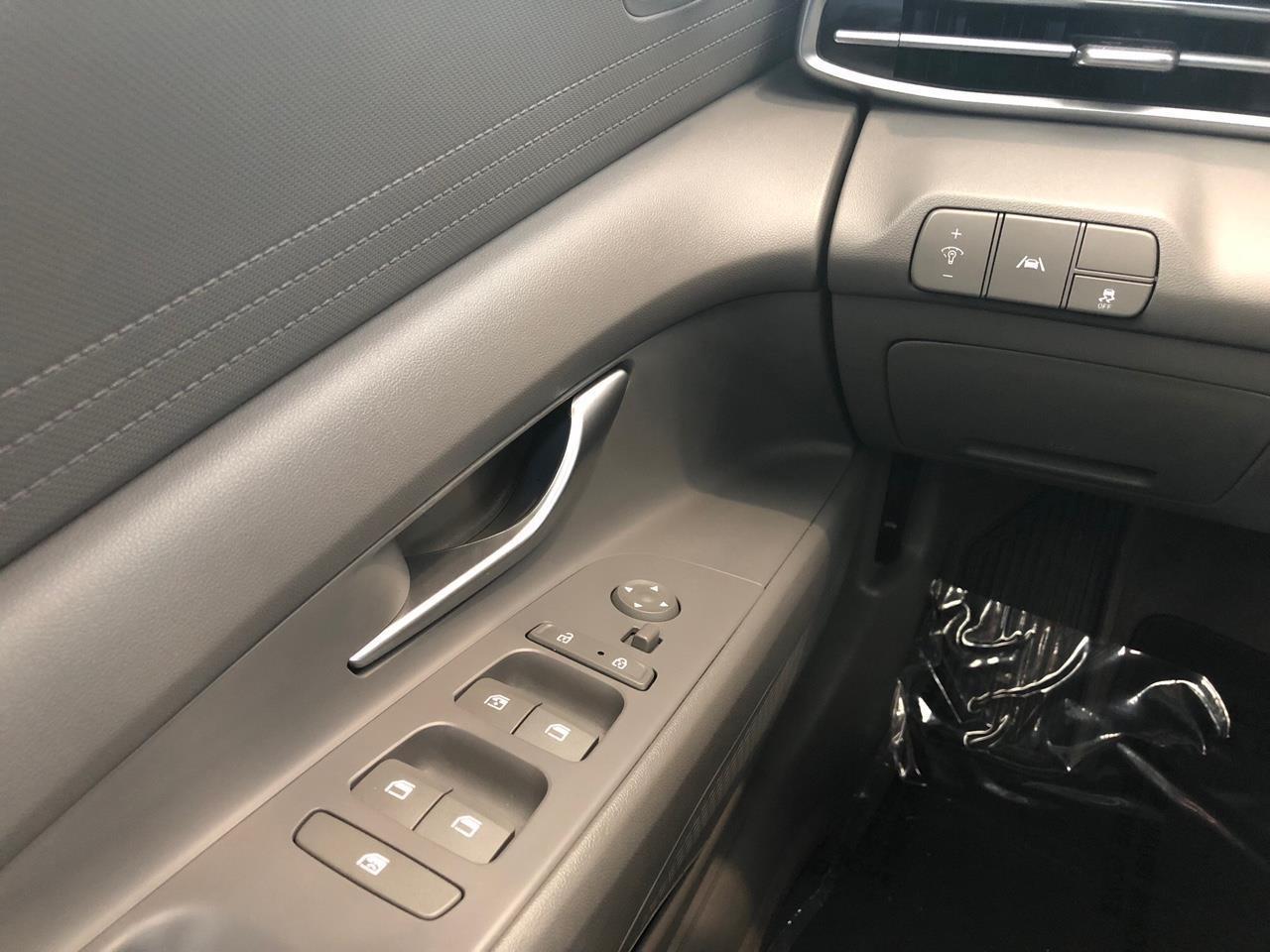 Hyundai Elantra SEL IVT *Ltd Avail* 2021