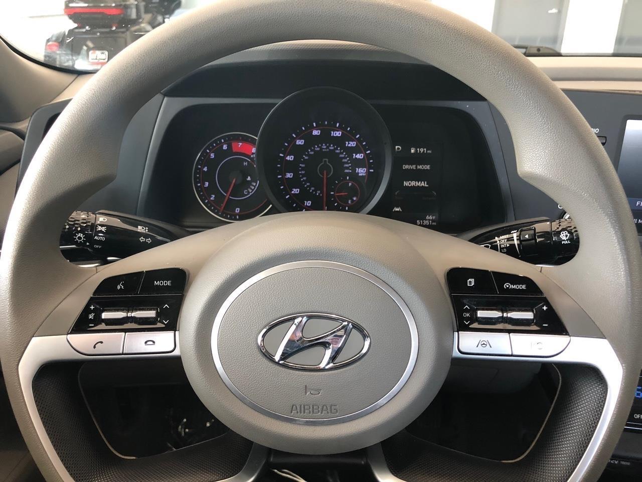 Hyundai Elantra SEL IVT *Ltd Avail* 2021