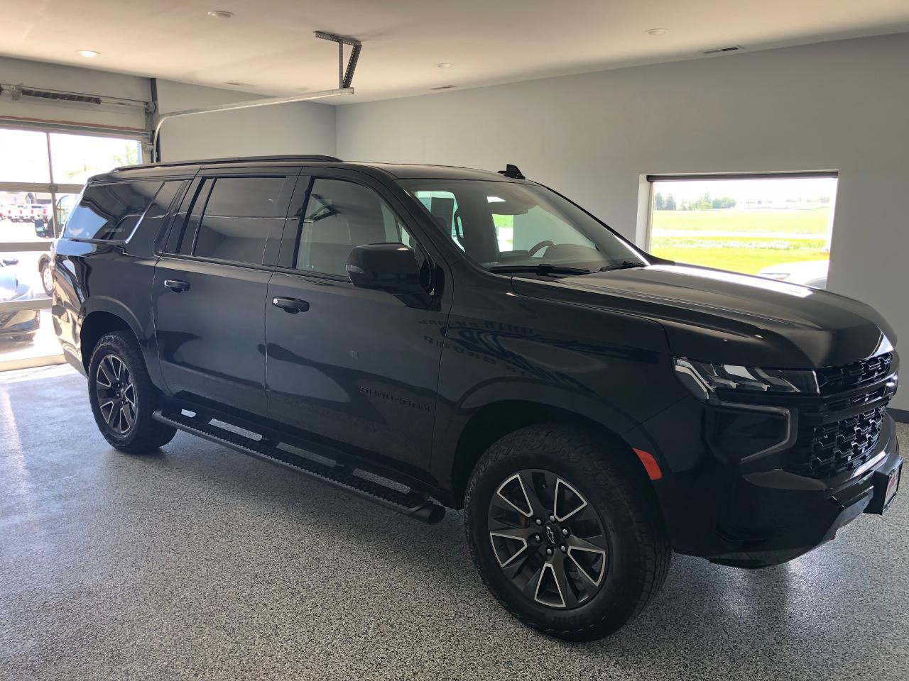 Chevrolet Suburban 4WD 4dr Z71 2023