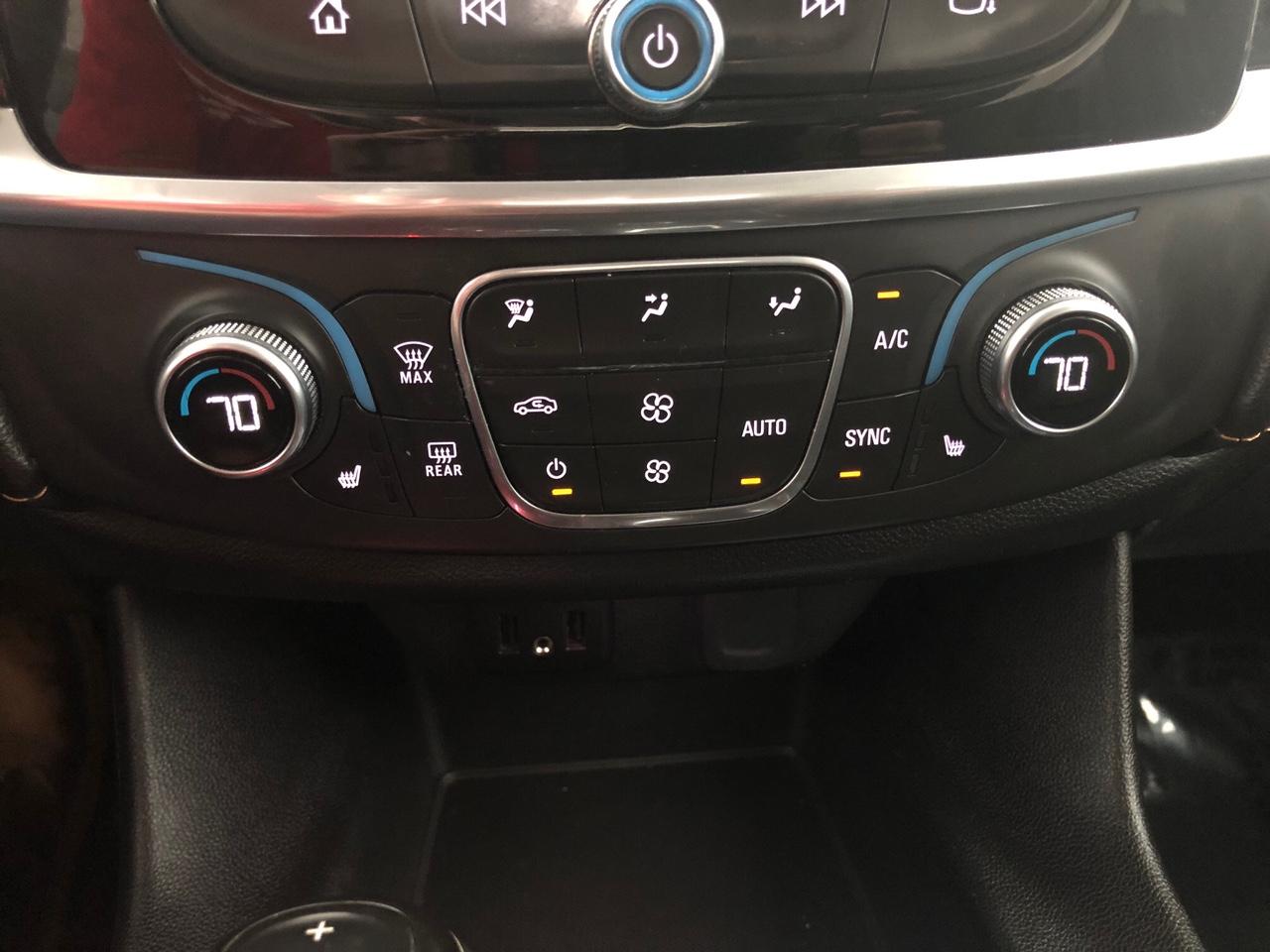 Chevrolet Traverse AWD 4dr LT Leather w/3LT 2019