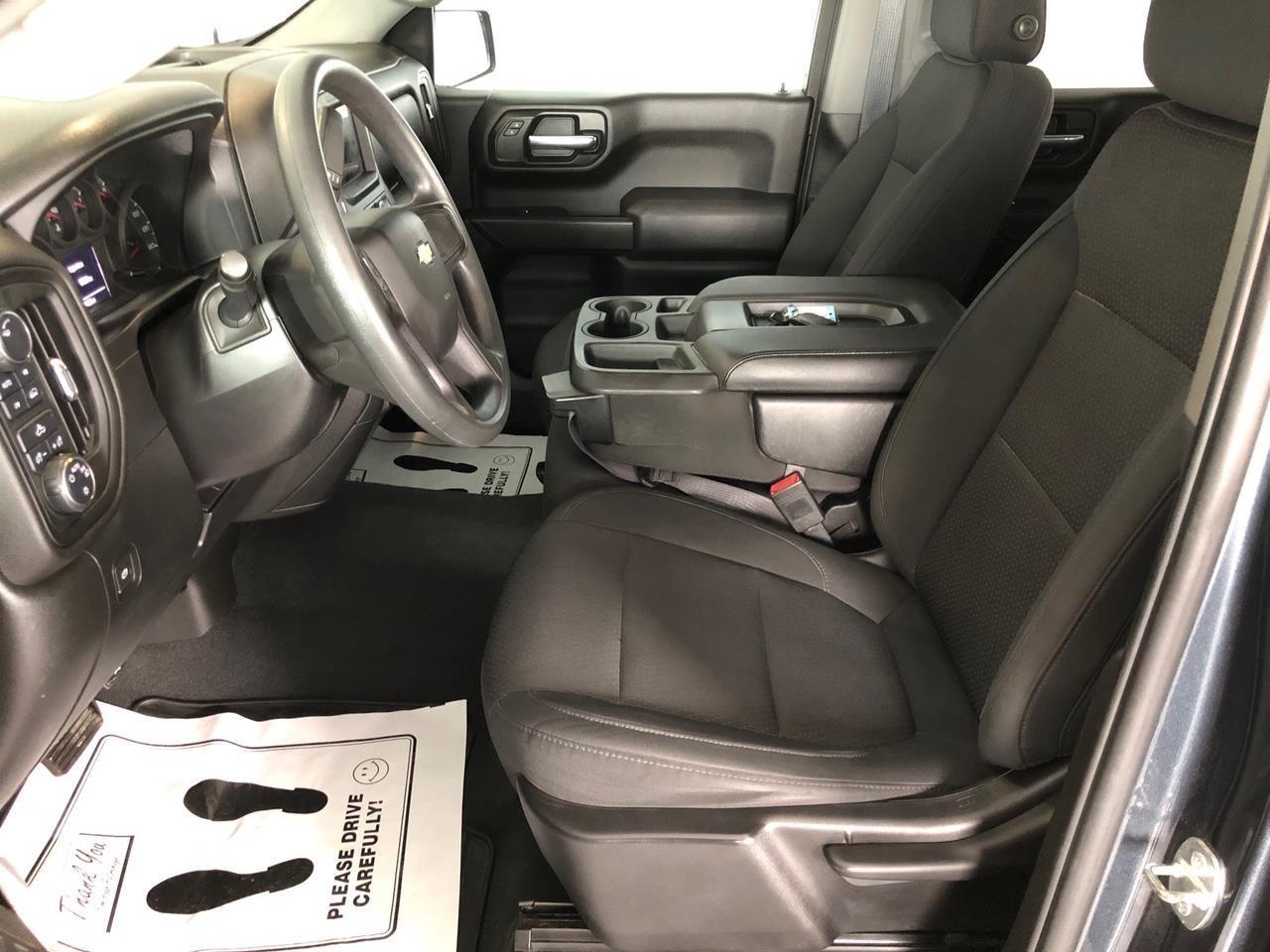 Chevrolet Silverado 1500 4WD Crew Cab 147" Custom 2020