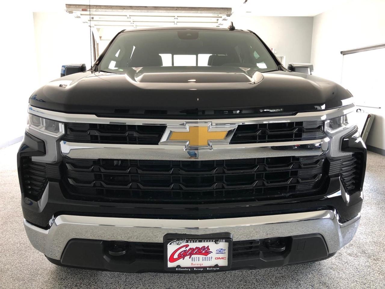 Chevrolet Silverado 1500 4WD Crew Cab 147" LT w/1LT 2026