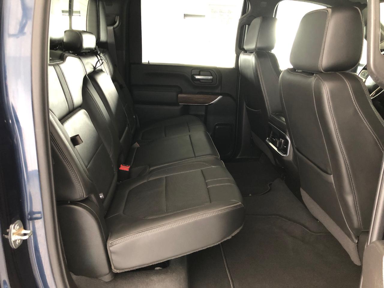 Chevrolet Silverado 2500HD 4WD Crew Cab 159" High Country 2022