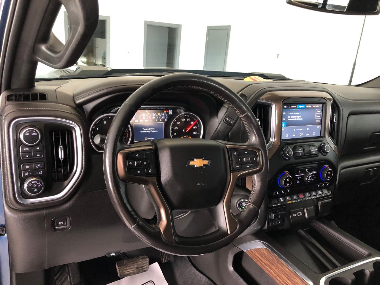Chevrolet Silverado 2500HD 4WD Crew Cab 159" High Country 2022