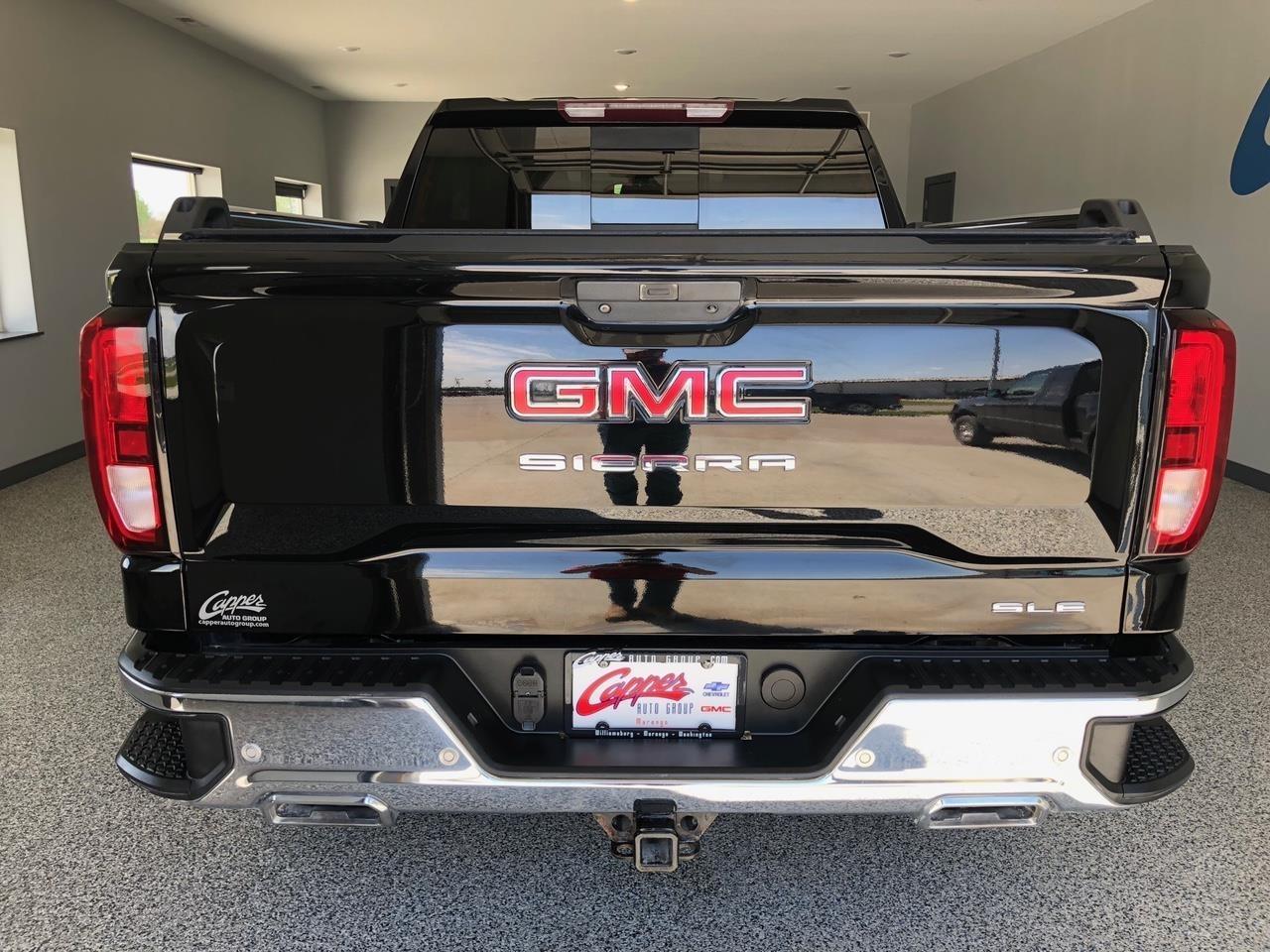 GMC Sierra 1500 4WD Crew Cab 147" SLE 2019
