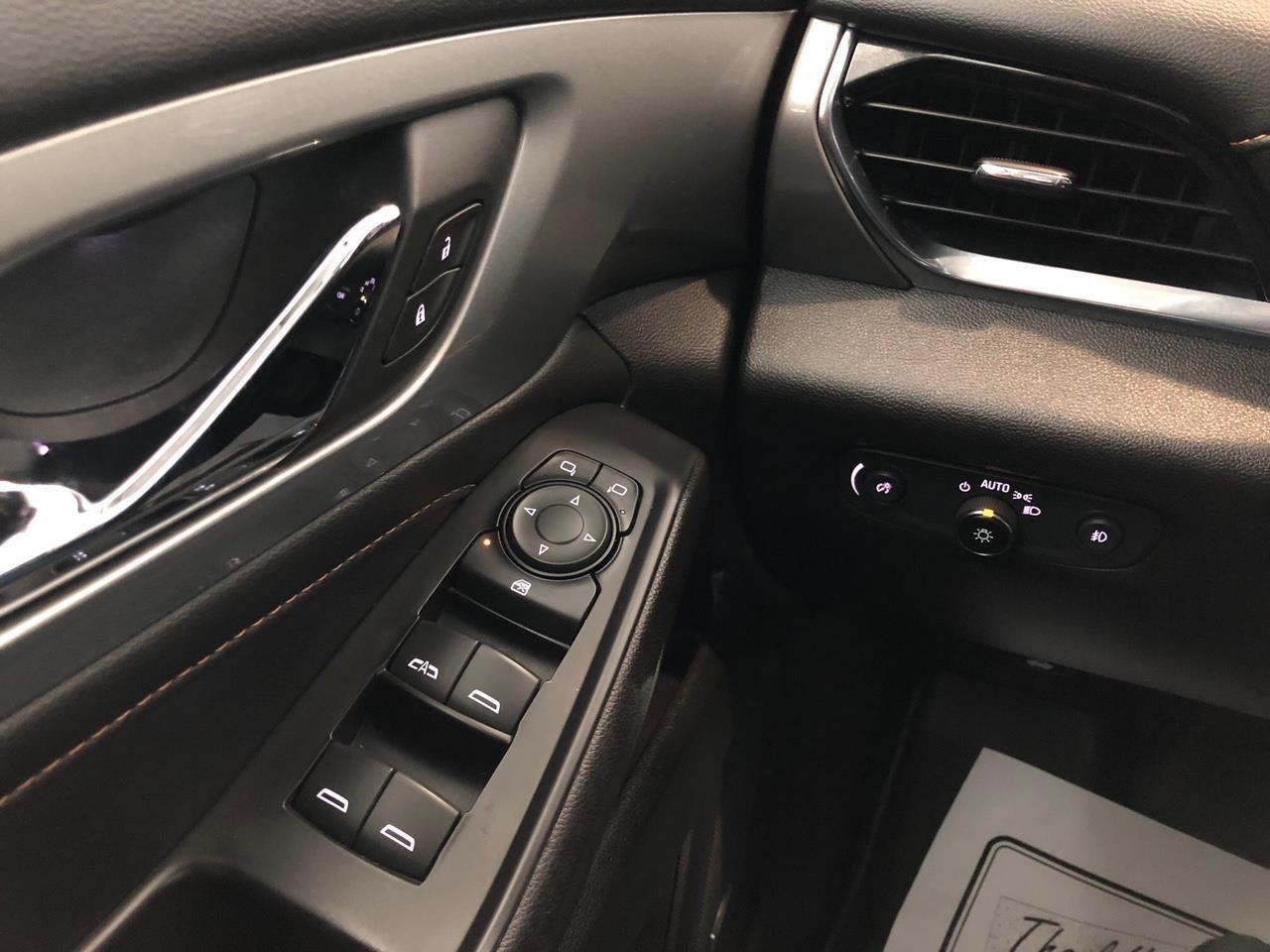 Chevrolet Traverse AWD 4dr RS 2021