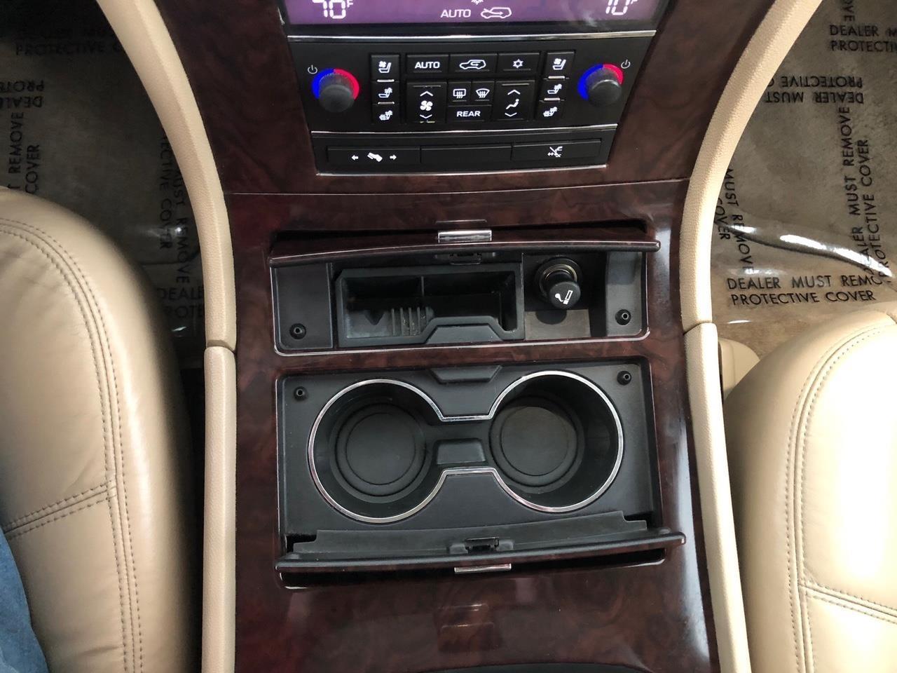 Cadillac Escalade AWD 4dr Premium 2011