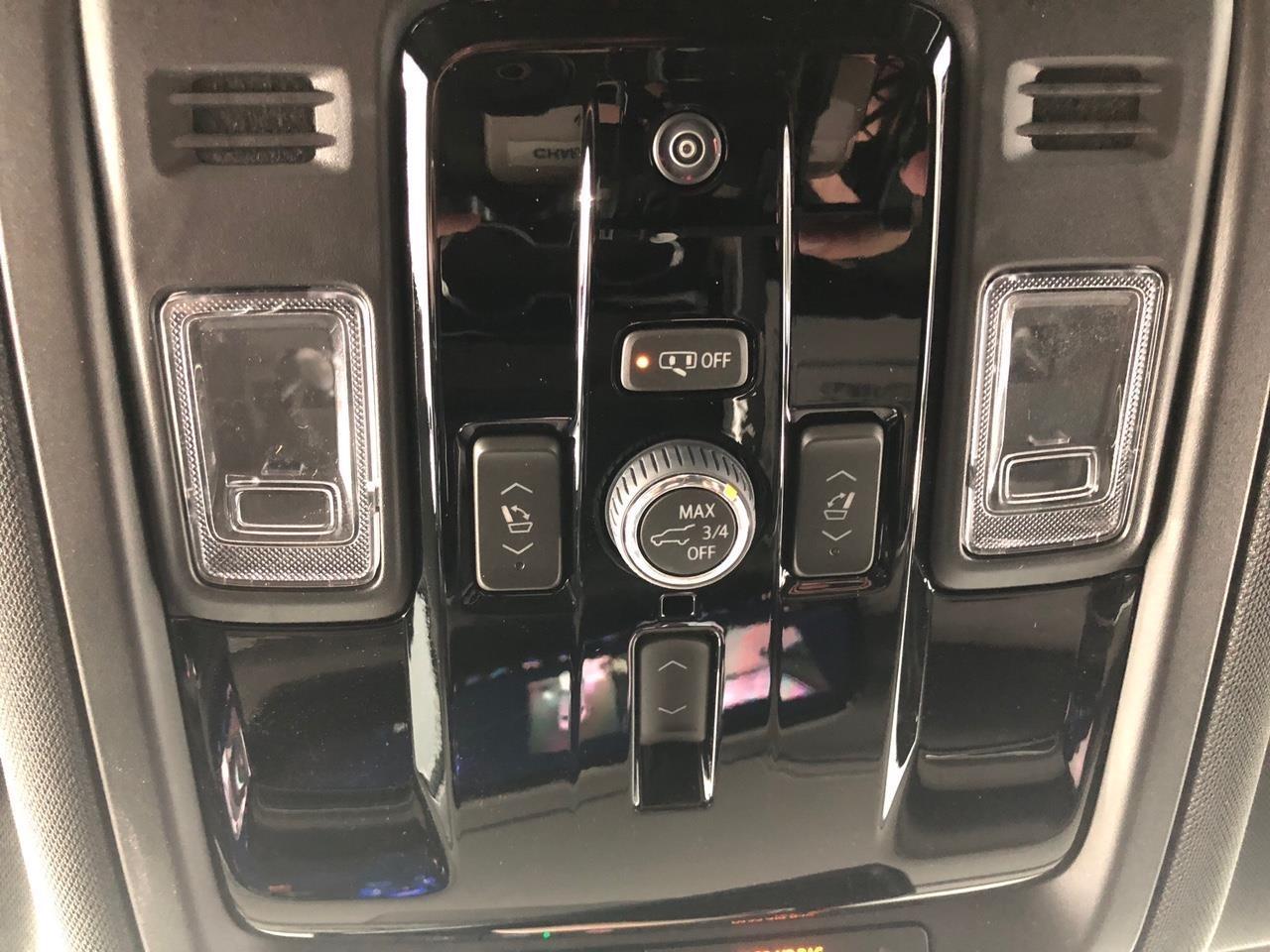 Chevrolet Suburban 4WD 4dr Premier 2026