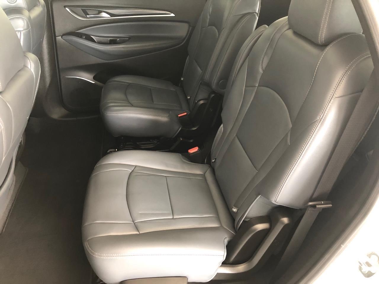 Buick Enclave AWD 4dr Essence 2023