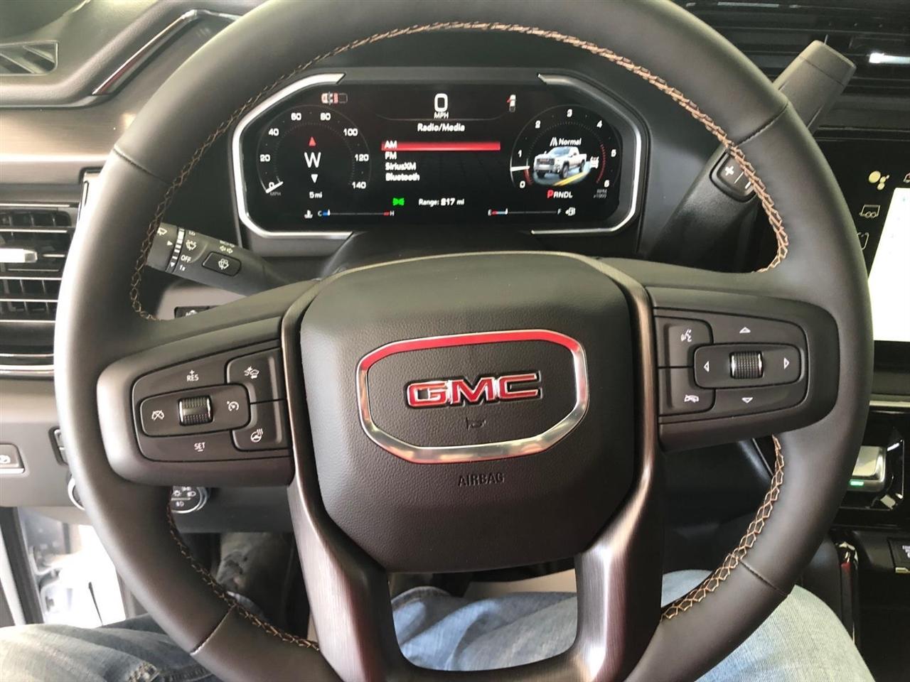 GMC Sierra 2500HD 4WD Crew Cab 159" AT4 2026